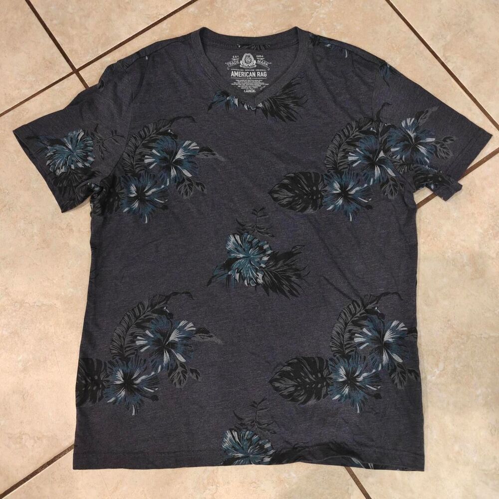 American-rag-cie Women's Grey and Black T-shirt